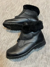 Waterproof Womens 10 Toe Warmers Michigan 2 boots w hook closure, plush collar