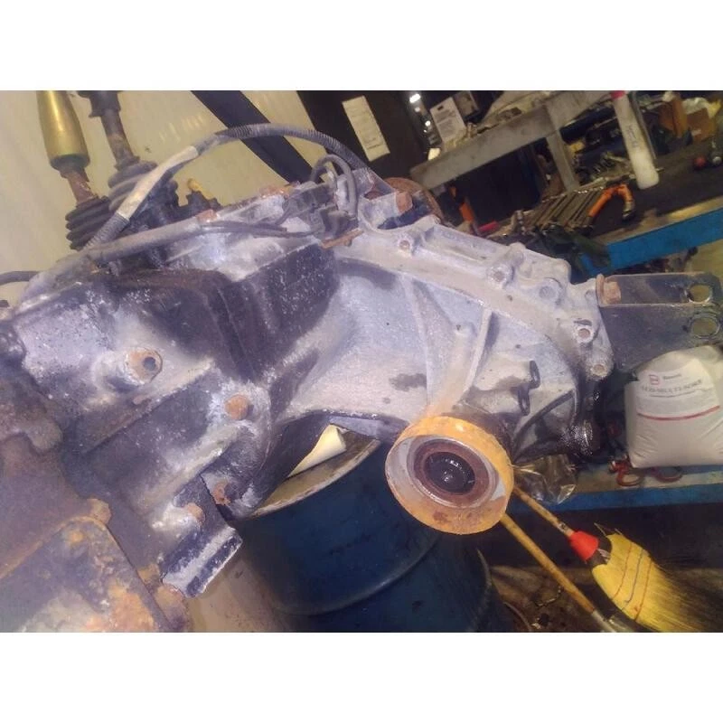 GETRIEBE FT MITSUBISHI PAJERO (97-00) 2.5 TDI SW 3P/D/2477CC 1997 - Image 4 of 4