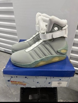 nike air mag size 12