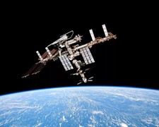Shuttle Endeavour International Space Station 4x6 Picture Celebrity Print
