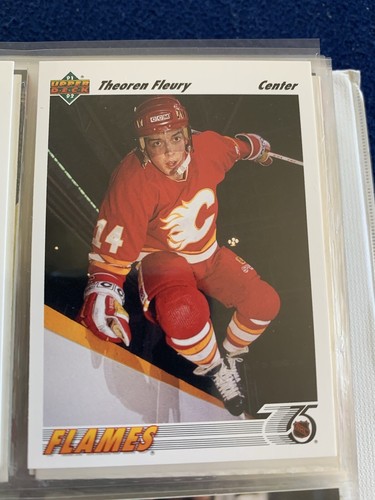 10 Theo Fleury hockey cards. 1 card autographed - Picture 3 of 10