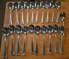 Large 21 Pc Set! Rare Oneida Community Plate Patrician Round Gumbo Soup Spoons
