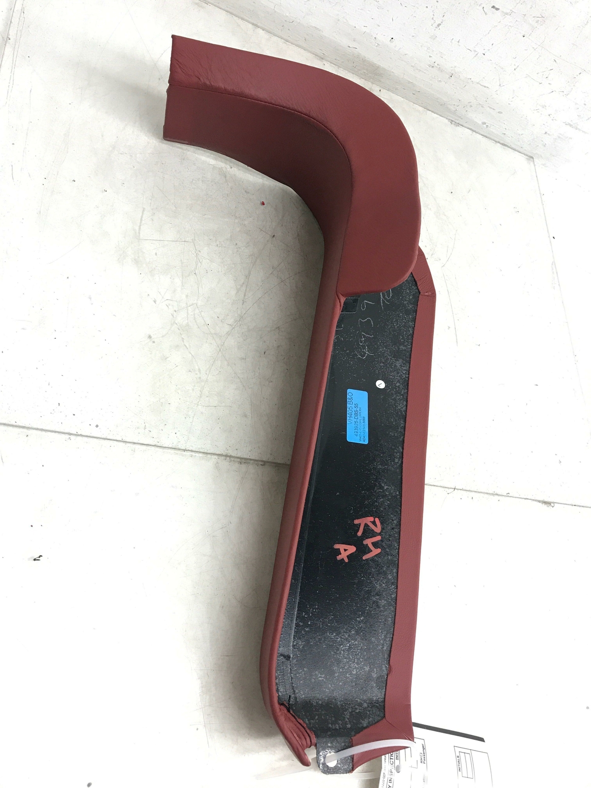 ASTON MARTIN RAPIDE RIGHT LOWER TRIM KICK PANEL COVER RED LEATHER AD43-C2348-BBW