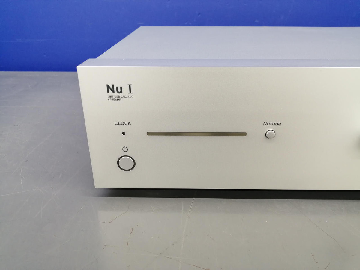 Korg Nu-1 USB DAC/ADC Preamp with Power Cable & Adapter Korg Nu-1 USB DAC/ADC Preamp with Power Cable & Adapter