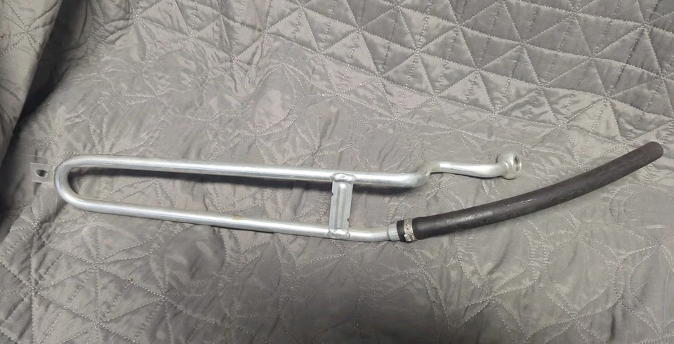 Manguera de retorno de dirección asistida - 32-41-1-093-137 - para BMW 318ti, 318i, 318is y 323is Foto 2 de 2