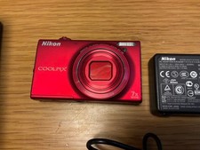 [N Come Nuovo] Nikon COOLPIX S6100 Fotocamera Digitale Rossa Testata in SCATOLA con tutti gli accessori