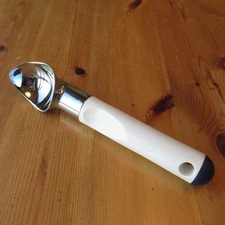 Tupperware Ice Cream Scoop 3045  White Full Size Heavy Duty Blue Tip Scooper