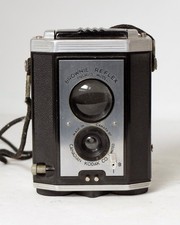 Kodak Brownie Reflex Synchro Model 127 Film Camera vintage