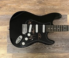 * BADFLOWER * signed electric guitar * JOSH KATZ, JOEY, ANTHONY & ALEX * 3 * BADFLOWER * signed electric guitar * JOSH KATZ, JOEY, ANTHONY & ALEX * 3