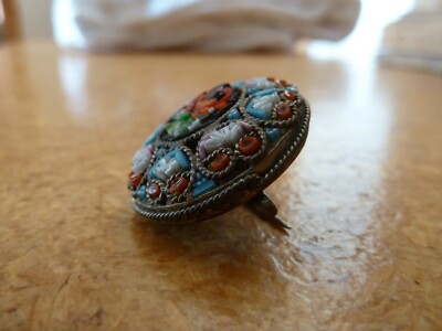 Ancienne Broche Hexagonale Micro Mosaïque, Laiton Et Verre, Bon état