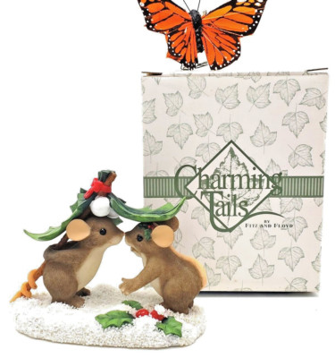 CHARMING TAILS Mouse L Toe Figurine, GCC Exclusive LIMITED EDITION 