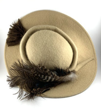 Mayser Modell  Feathered Felt Beige Woman's Hat  Medium  Used  Very Good