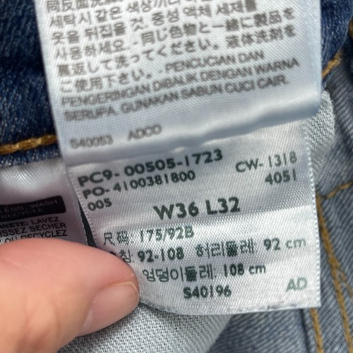 Levi's 505 Jeans Mens 36x32 (actual 34x30) Blue Regular Fit Straight Leg Denim - Picture 4 of 10