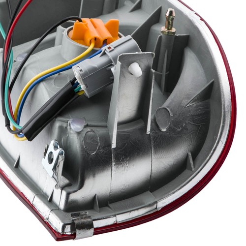 Bank Tail Brake Light For Toyota Tundra 2000-2006 Double Cab 4-Door 81560-0C04 - Picture 6 of 12