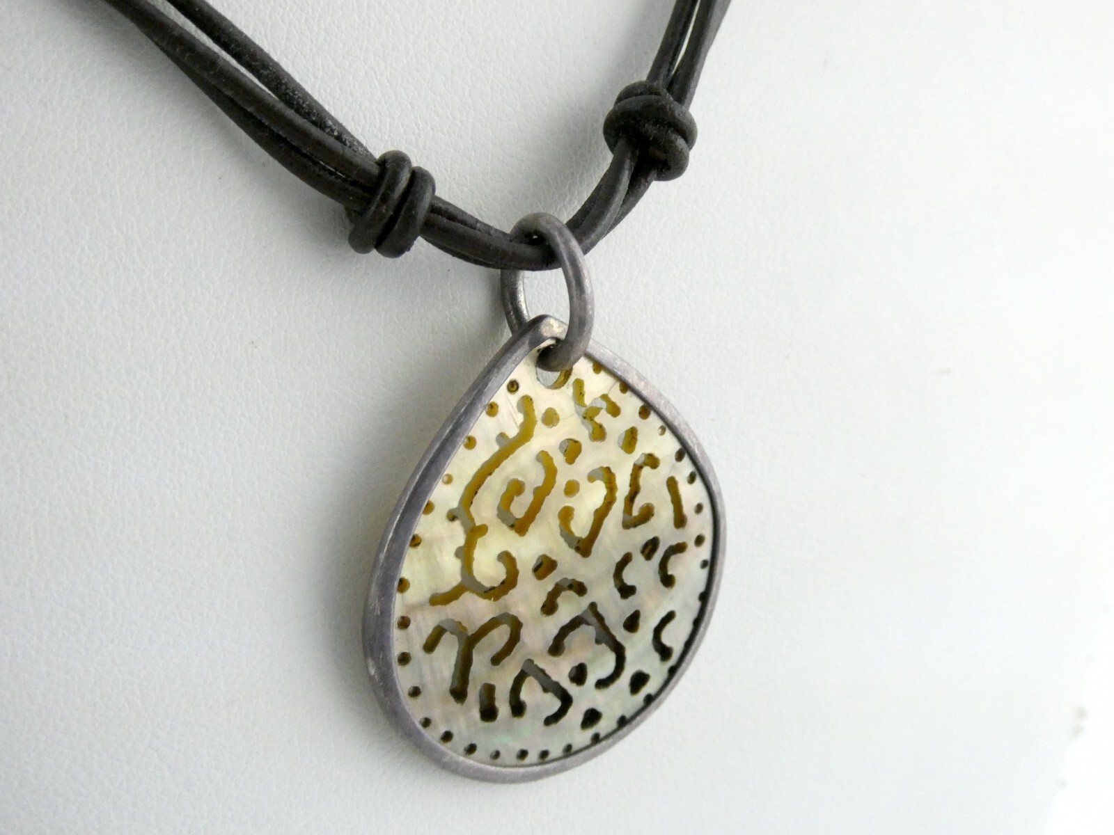 Silpada Sterling Silver Openwork Shell Pendant Ne… - image 4