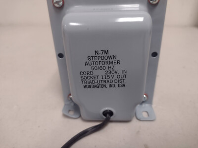 TRIAD N-7M Stepdown Autoformer Input 230 V / Output 115 V - New Old Stock