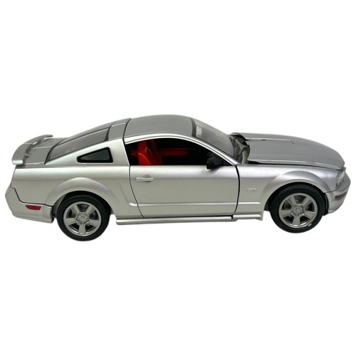 Transformers Alternators Ford Mustang GT Grimlock Complete Figure 2005 Hasbro - Picture 4 of 7