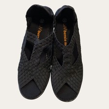 Bernie Mev Yvone Black Women  s NIB Woven Comfort Shoes