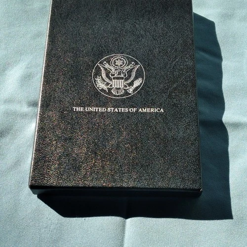 Morgan Dollar 1882 Carson City Uncirculated GSA Holder Box Papers Silver $1 Coin