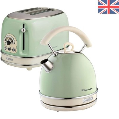 Stilvoller grüner Retro Wasserkocher mit 2-Scheiben-Toaster - perfekt für jede Küche