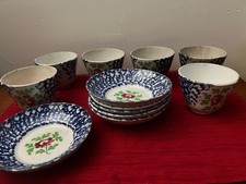 Antique 19th Century Spongeware 12-Piece Set &ndash; 6 Bowls & 6 Cups &ndash; Hand Painted F