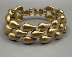 Authentic Givenchy Women’s Bracelet Brushed Matte Gold Plated 7.25”