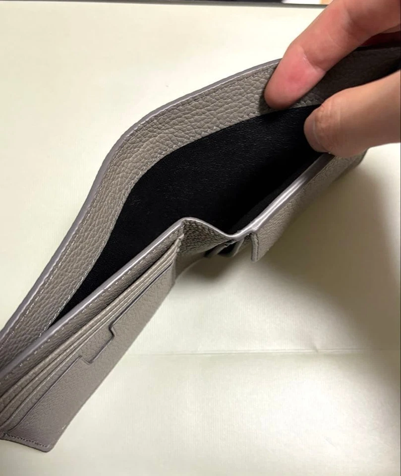 Cartera plegable Tom Ford/TOM FORD con bolsillo para monedas, gris Foto 4 de 4