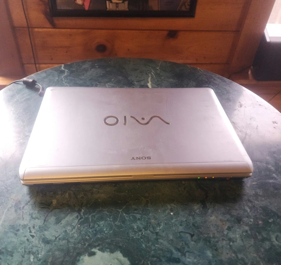 De colección Sony VAIO S Series PCG-51211L 13" Core i5 2.2ghz 4GB 450GB Win7 En muy buen estado+ Foto 2 de 4