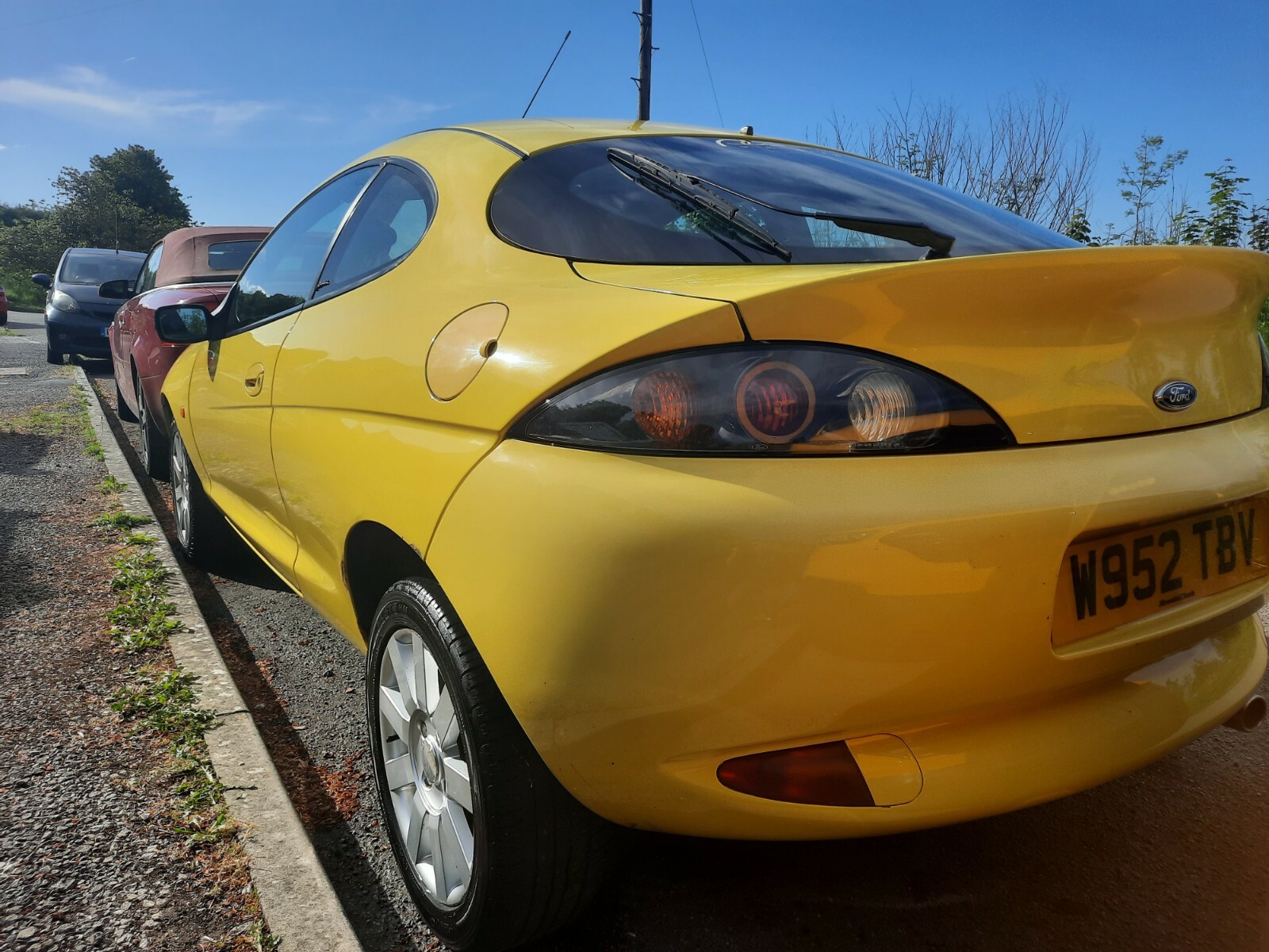 Image 2 - Ford Puma Millennium 1999 1.7 with 12 months MOT