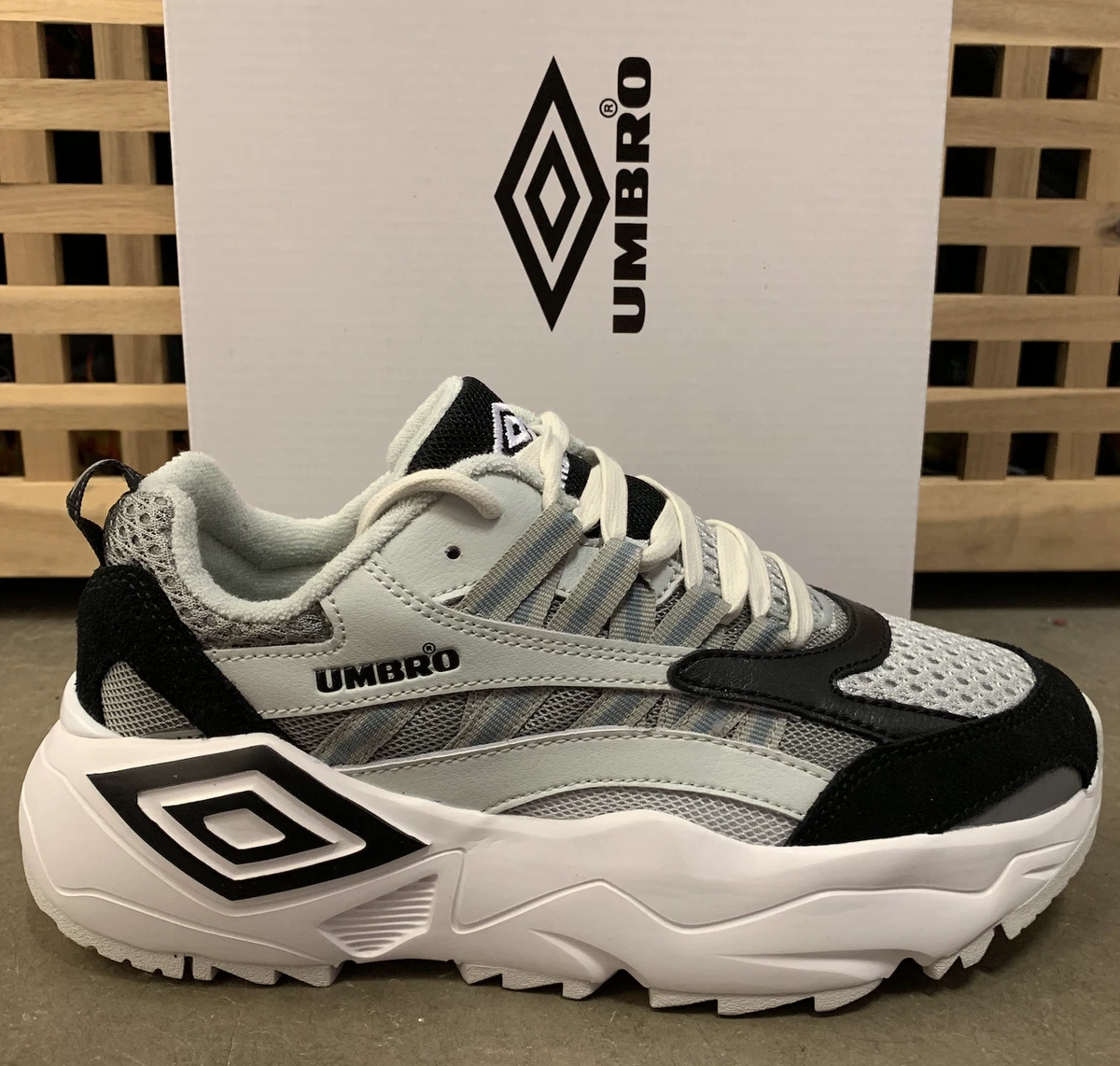 Corroderen Investeren Oceaan UMBRO -WOMENS - CHUNKY SNEAKERS - NEPTUNE-NIMBUS CLOUD/BLACK/WHITE | eBay