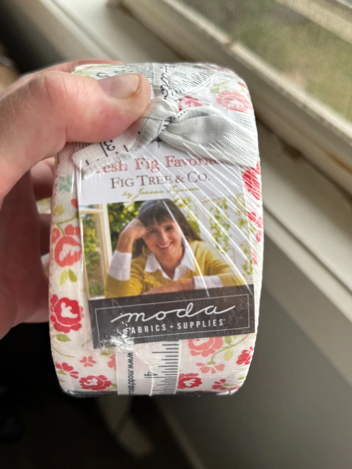 Fresh Fig Favourites Jelly Roll by Fig Tree & Co - image 2 of 4