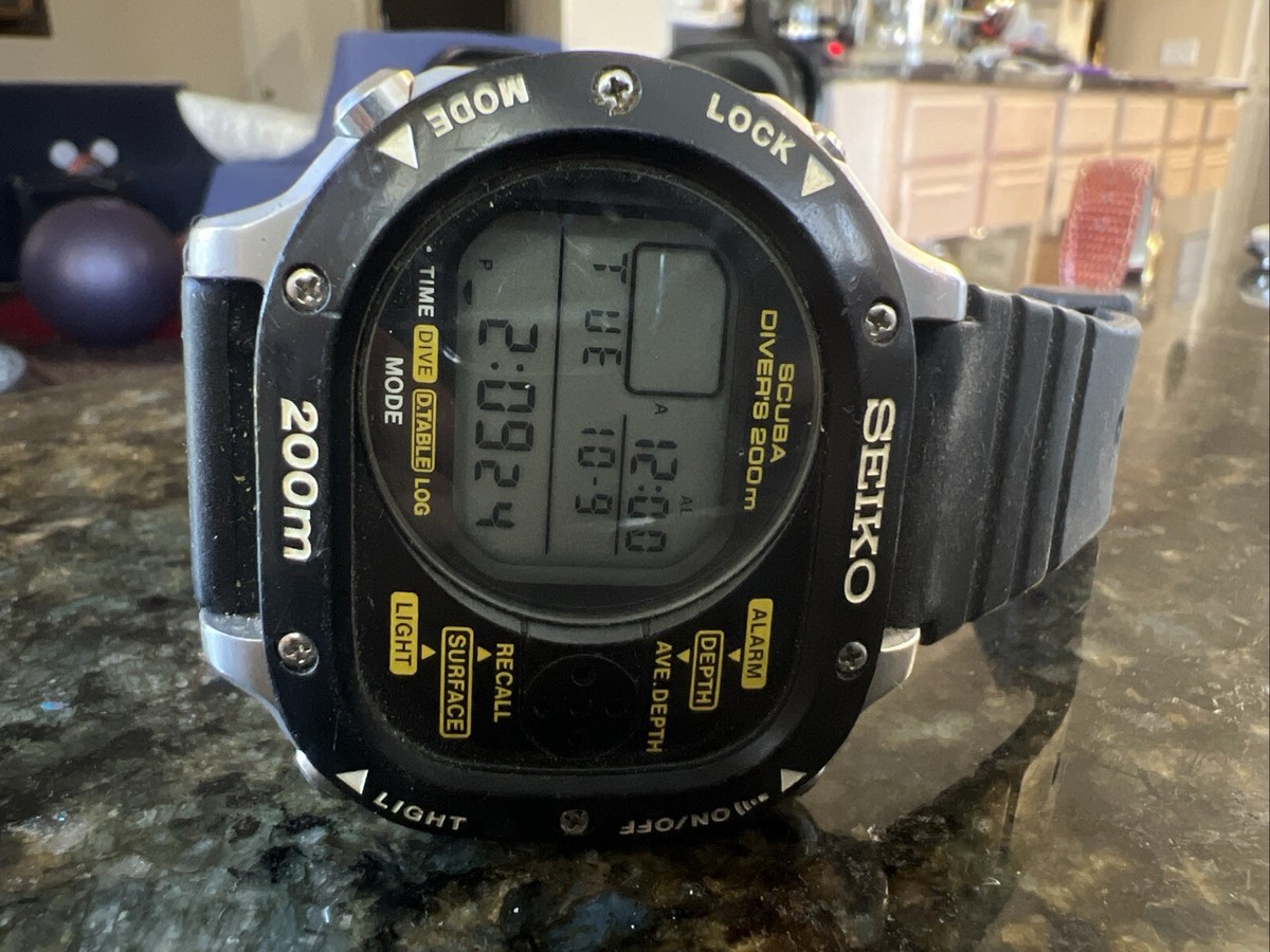 SEIKO SCUBA MASTER M726-5A100 Diver 200m Quartz Digital Japan Rare