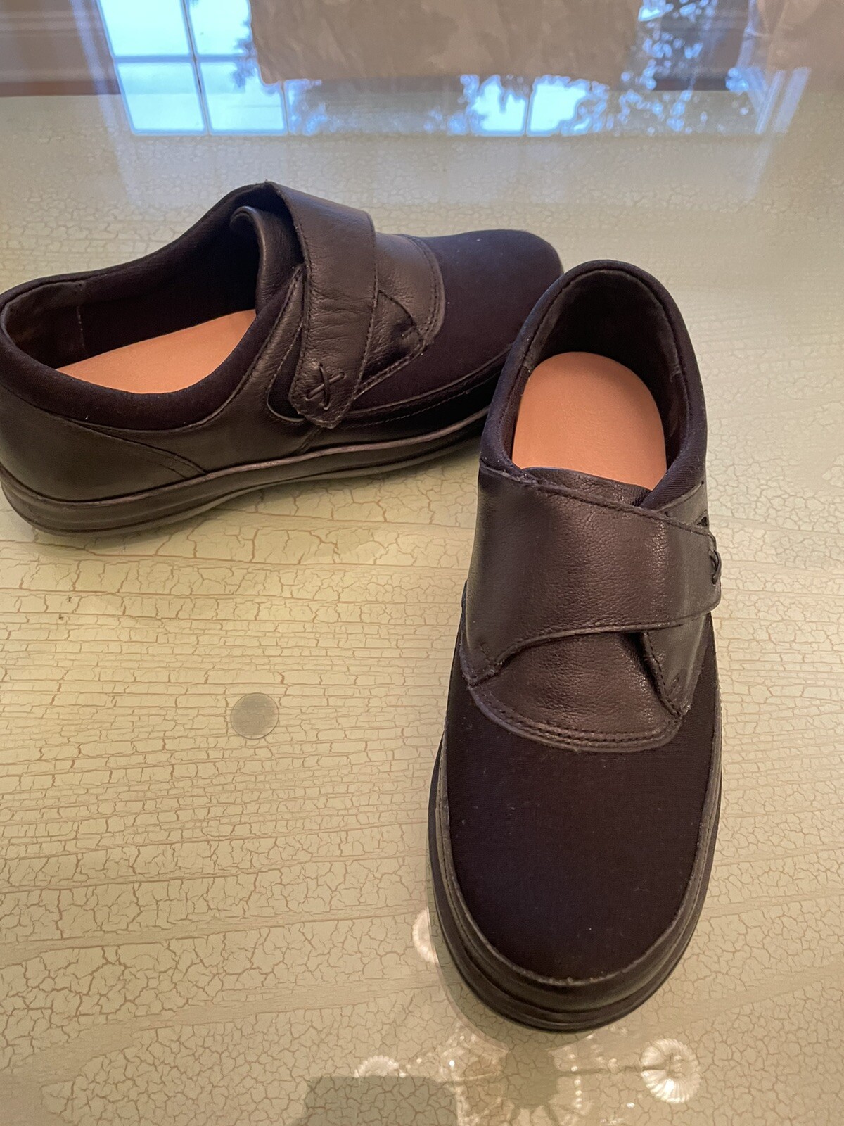 ❤️❤️NEW Comfy Apex Black Leather Anti Slippery/Balan
