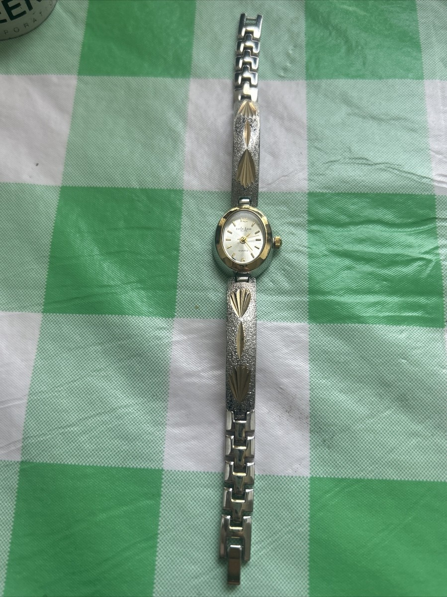 Silver and Gold Express LA Women\'s Watch One Size Fits All Band LA Express Gold And Silver Tone Oval Dial Women main image 3