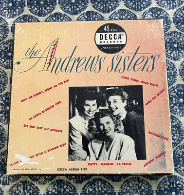 The Andrews Sisters Decca Album 9-23 7'' 45 RPM Vinyl Box Set w/ Booklet