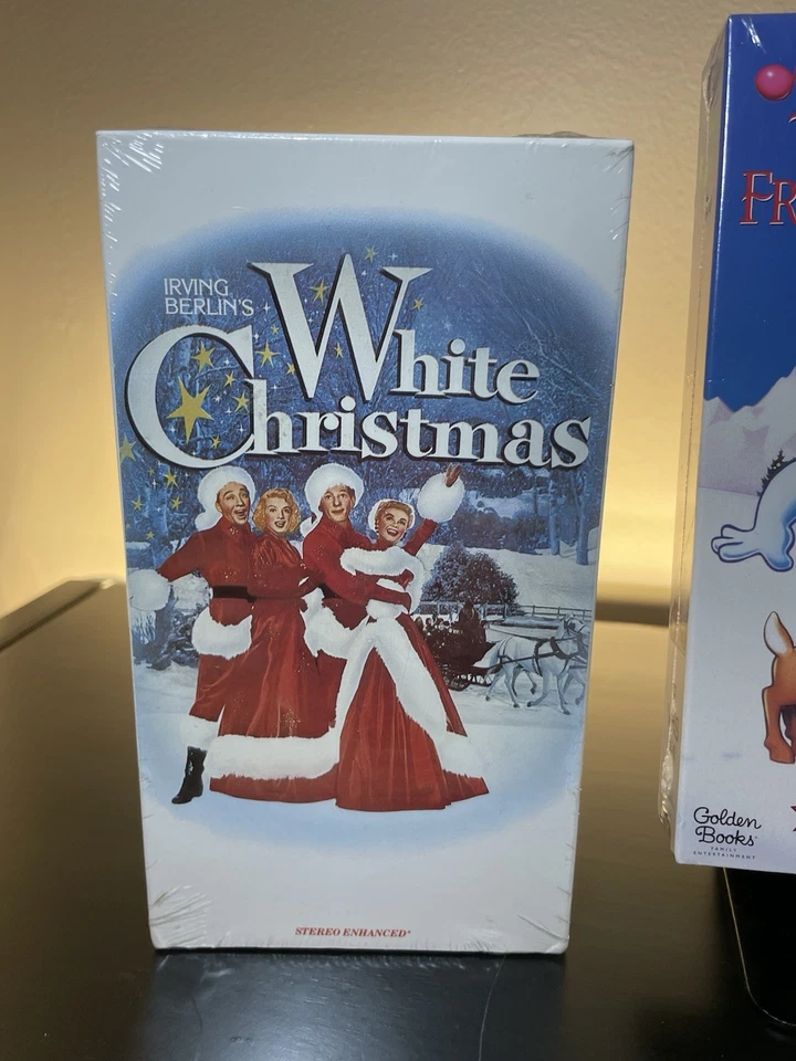 It’s a wonderful life on VHS ￼ in color +2 move 3 movie deal new - Image 4 of 4