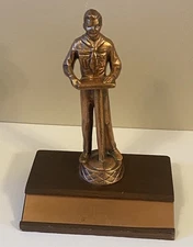 Vintage 1976 Boy Scouts of America Copper? Statue Trophy Award - Reader's Digest