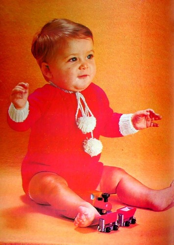 Golden Hands - All you can Knit & Crochet for Babies Pattern book - 50 patterns - Picture 19 of 24