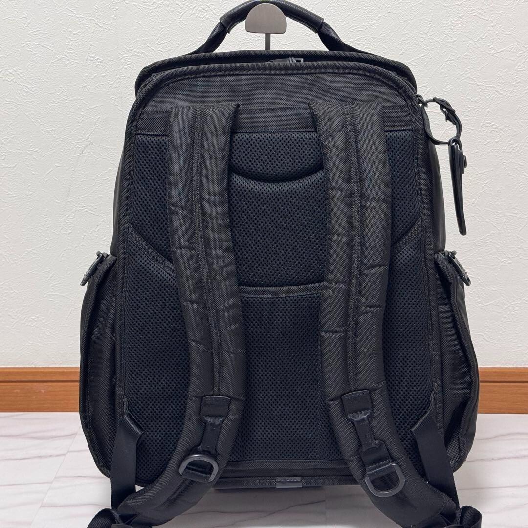 TUMI (Compact Computer Briefpack) バックパック Compact Laptop Brief Pack® | Tumi US