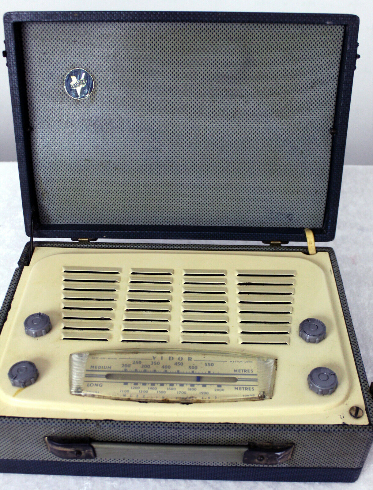 Vintage Vidor CN426 Portable Attache Case Valve Radio.1953 1950s FREEPOST