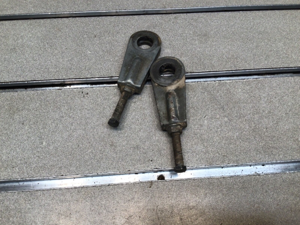 Kawasaki KDX175,enduro,cable guide,front brake cable clamp