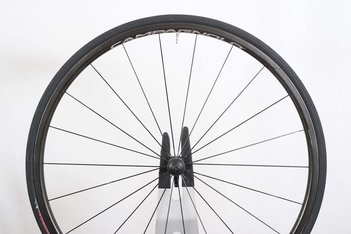 Campagnolo Hyperon Ultra Carbon Clincher Rim Brake Wheelset Campagnolo Hyperon Ultra Carbon Clincher Rim Brake Wheelset