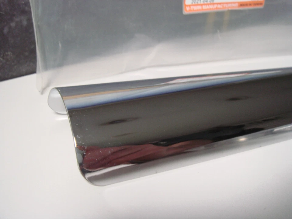 Escudo térmico escape Harley FLT V-Twin 30-3242 inferior derecha 1992-2016 65634-92A T7 Foto 3 de 4