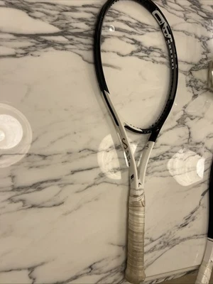 HEAD Speed Pro 300 Tennis Racket Black/White Adult Racket. Size 3 Grip