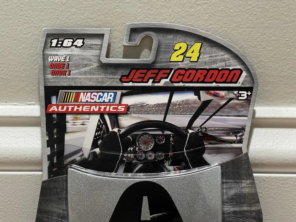 Jeff Gordon Axalta Homestead Última Carrera Final 2015 NASCAR Authentics 1/64 Foto 3 de 4