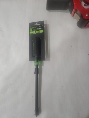 0453-15C Screw Holding Flathead Screwdriver 1/4'', Green and Black