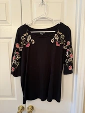 Women’s Simply Emma Short Sleeve Plus Size Floral Embroidered 3/4 Black Shirt