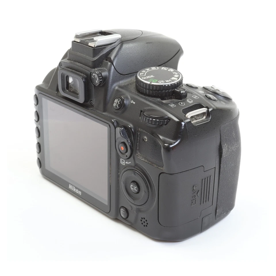 Nikon D3100 + Sehr Gut (272455) - Bild 3 von 4