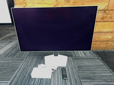 SAMSUNG 32'' Odyssey OLED G8 G80SD UHD 240Hz 4K Gaming Monitor LS32DG802SN - NICE