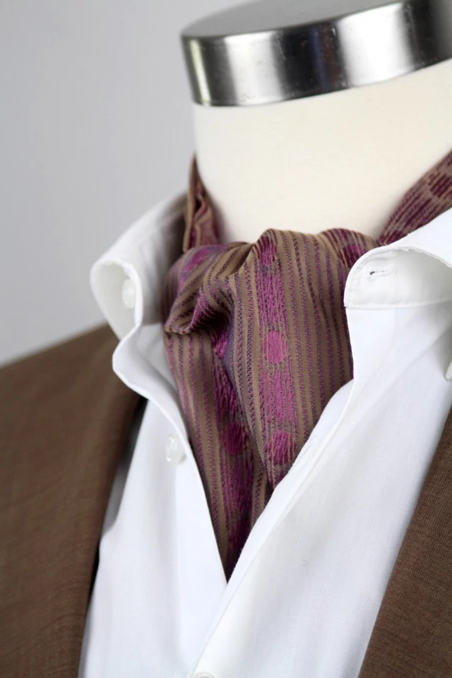 Caja de regalo para hombre Cravat Ascot 100 % seda marrón con adorno A244 Foto 2 de 4